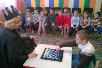 В детском саду "Пролесок" состоялся шахматно-шашечный конкурс "Совенятко"