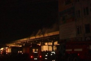 В Луганске неизвестные подпалили продуктовые склады террористов "ЛНР"