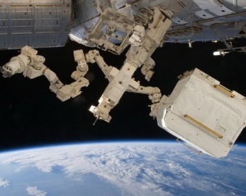 Рука-манипулятор будет испытана в открытом космосе на МКС