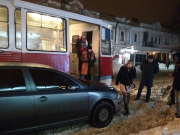 На улицах Николаева: подборка фото "я паркуюсь как олень" за эту неделю