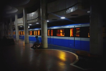 В метро Москвы появятся вагоны с USB-розетками