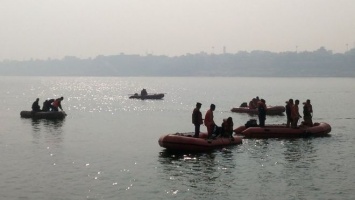 В Индии на реке Ганг перевернулась лодка, погибли 26 человек