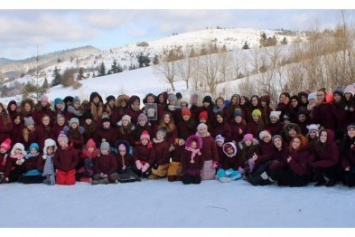 Ученицы херсонского УВО "Хабад" зимние каникулы провели в лагере YEKA в Карпатах