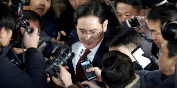 Прокуратура Южной Кореи хочет арестовать главу Samsung за взяточничество