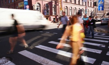 Российские коммунисты пугают народ платными пешеходными переходами