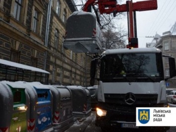 Бизнес-подход: львовский мусор теперь будут возить по Украине на конкурсной основе