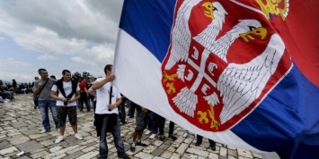В Косово мужчину приговорили к тюрьме на сербский герб на куртке