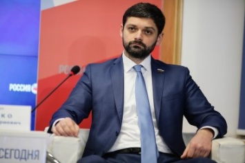 Крымский политик хочет создать в Госдуме депутатскую группу по связям с ЛНР и ДНР