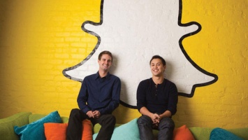 Основатели Snapchat хотят сохранить контроль над компанией после IPO