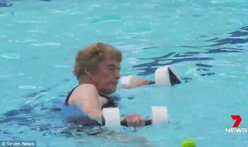 "Не люблю сидеть на месте": 94-летняя австралийка рассказала о любви к спорту