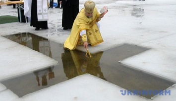 В Киеве назвали места для купания на Крещение