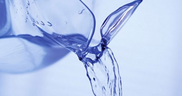 Щелочная вода убивает рак - Вот как правильно ее приготовить!