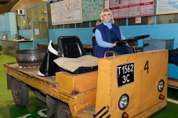 Работницу запорожского завода переехала грузовая тележка весом в тонну