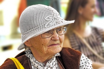 Ученые назвали причины преждевременного старения женщин