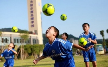 Власти Китая снизят «аномально высокие» зарплаты футбольной лиге