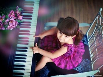 Китайский язык делает ребенка более музыкальным