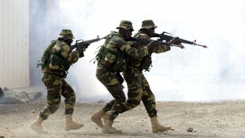 Сенегал вторгся в Гамбию