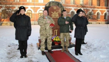 Киевские лицеисты почтили память павших «киборгов»