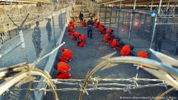 Последний российский заключенный покинул тюрьму Гуантанамо