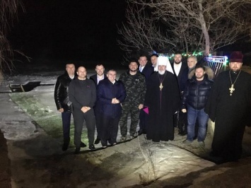 Вдали от всех: мэр Николаева и губернатор Николаевщины вместе отметили Крещение