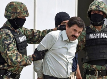 США поблагодарило Мексику за экстрадицию Гусмана Лоэру