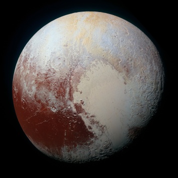 NASA опубликовало цветное видео "посадки" на Плутон