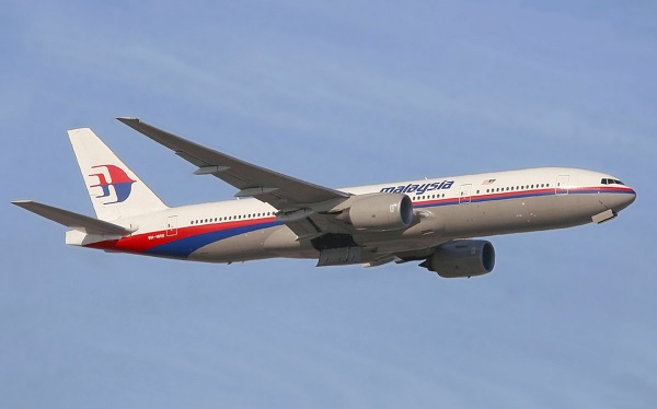 СМИ: Найденные в Индийском океане обломки оказались фрагментами Boeing 777