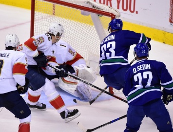 Хенрик Седин набрал 1000-е очко в НХЛ и помог "Ванкуверу" обыграть "Флориду"