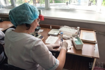 В Житомире 13 учеников гимназии попали в больницу с пищевым отравлением