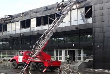 В Донецке решили возродить сгоревший дворец спорта «Дружба»