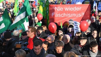Конгресс правопопулистов в Кобленце открылся на фоне протестов