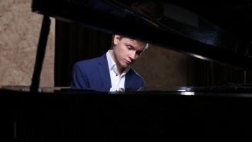 Пианист Олег Аккуратов даст сольный концерт в Доме Музыки в Москве