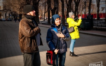 В Одессе отметили День Соборности гигантской цепью людей