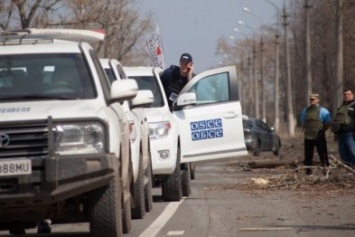 Оккупанты Донетчины не пустили наблюдателей ОБСЕ по дороге к Мариуполю из-за мин