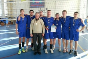 Волейбольные команды Покровска успешно приняли участие в Кубке области