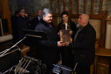 Порошенко встретился с представителями украинской общины в Таллинне