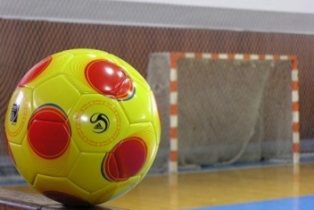 После четырех туров в чемпионате Бердянска по мини-футболу лидирует «Азовское море»
