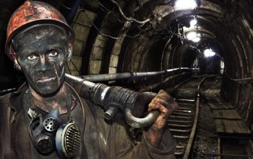Во Львовской обл. в результате обвала породы травмирован работник шахты