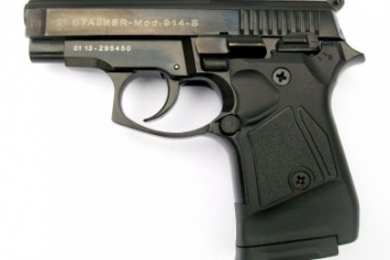 В Северодонецке полицейские изъяли "модифицированный" стартовый пистолет