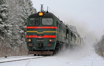 В Башкирии грузовой поезд сбил школьницу
