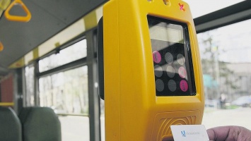 В Киеве электронные билеты введут сначала в скоростных трамваях и электричках