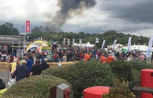 В Великобритании на фестивале разбился самолет