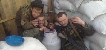 Огонь по своим: Одним выстрелом двоих подчиненных поразил офицер Нацгвардии Украины