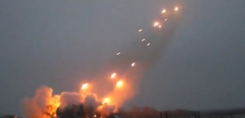 Два украинских бойца погибли. Тяжелая артиллерия оккупантов бьет по всем направлениям