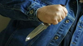Житель Запорожской области напал на мать с кухонным ножом