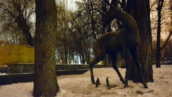 Из центрального парка Каменского похитили и сдали на металлом бронзовую скульптуру олененка