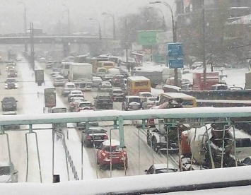 В Киеве сегодня утром была зафиксирована 10-километровая пробка