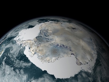 NASA: от Антарктиды вскоре отколется гигантский айсберг размером с Делавэр
