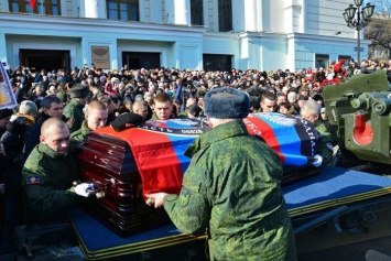 Патриоты Украины из «ДНР» о сегодняшних похоронах «Гиви»: «масштаб не тот», «ждем продолжения»