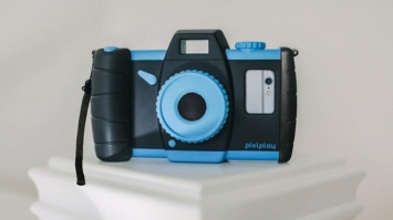Чехол Pixplay превратит современный смартфон в детскую фотокамеру